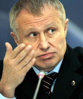 Григорий СУРКИС: «Надо перестать строить воздушные замки. УЕФА в них не верит» 