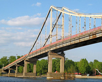 В Черкассах закрывают мост через Днепр 