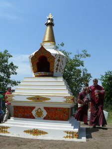 На Хортице построили первую в Украине буддистскую ступу 
