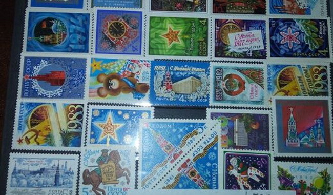 Коллекцию открыток, выпущенных с 1962 по 1991 год, продают всего за 500 грн.Фото: olx.ua