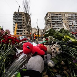 Розбір завалів багатоповерхівки в Дніпрі. Фото: t.me/dnipropetrovskaODA