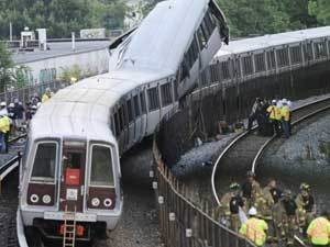 В Вашингтоне столкнулись два поезда 