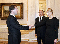 Тимошенко ответила «Газпрому», что Украина рассчитается  