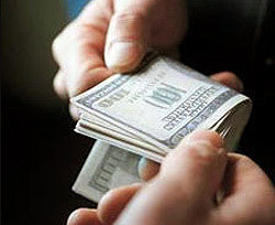 Средняя взятка в Украине - 60 тысяч гривен 