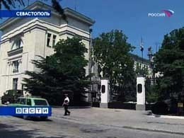 Киев заявил протест России в связи с перевозкой ракет по Севастополю 