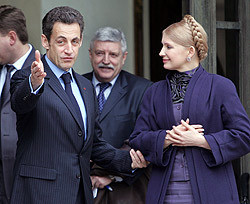 Саркози приедет в Украину, чтобы поддержать Тимошенко на выборах 
