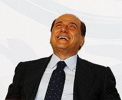 Кто гостил в постели у Берлускони?  