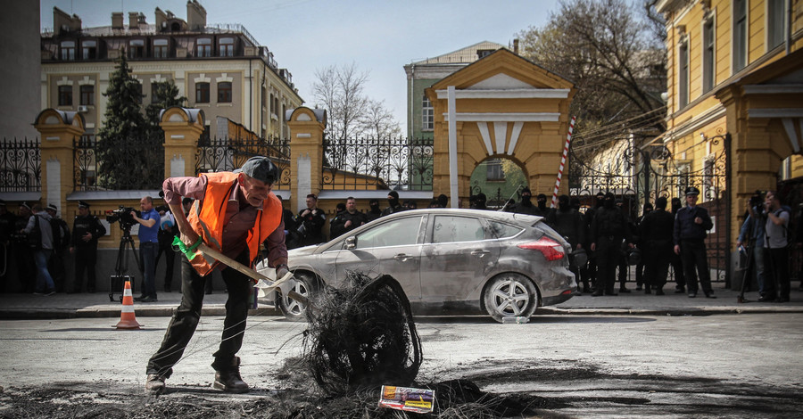 Митинг у стен Администрации президента: 