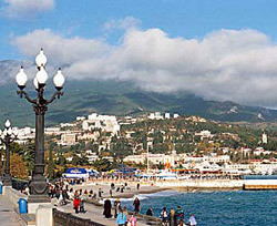 Ялту с Днем рождения поздравят группы 