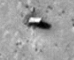 На Марсе нашли загадочный монолит 