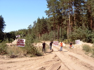Жители Жихаря восстали против нелегальных добытчиков песка 