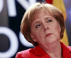 Ангела Меркель устроила себе вечеринку за государственный счет 