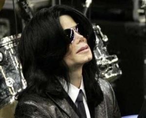 Майкл Джексон не был педофилом, но любил мужчин? 