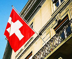 Швейцарские банки открыли имена своих вкладчиков 