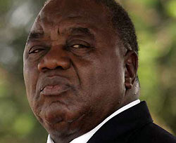 Президент Замбии мстит обезьянам 