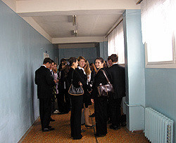 В школе Кременчуга отравились 20 детей 
