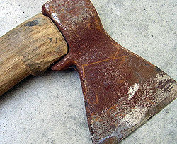 В Одесской области на судью напали с топором 