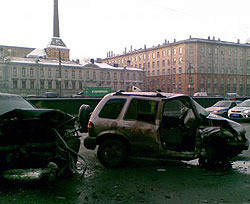 В Санкт-Петербурге столкнулись сразу около 30 машин 