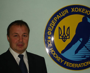 В украинской хоккейной сборной новый тренер  