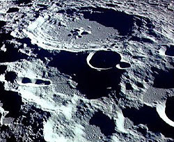 Лунный кратер назвали в честь Джона Леннона  