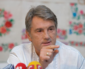 Ющенко не поедет в Бельгию из-за проблем со своей фракцией? 