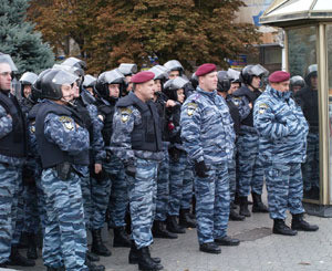 На Майдане начали проклинать 