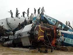 В Индии столкнулись поезда: есть жертвы 