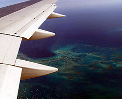 В Карибское море упал самолет с туристами 