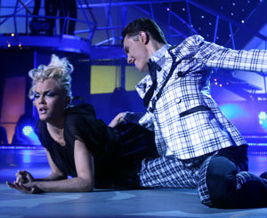В «Танцуют все-2!» появилась молодая Мадонна 