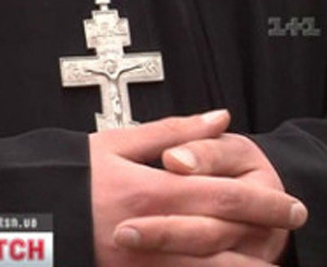 Киевский пастор насиловал несовершеннолетних прихожанок  