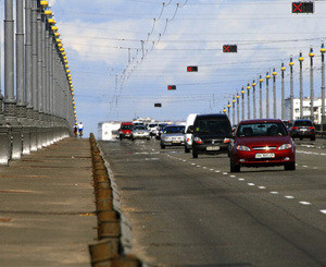 В Киеве будет временно перекрыто движение на подъездах к мосту Патона 