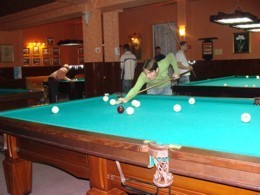 В Керчи «накрыли» подпольную бильярдную  