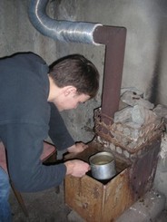 Крымчанин разлил на себя бензин и едва не сгорел 