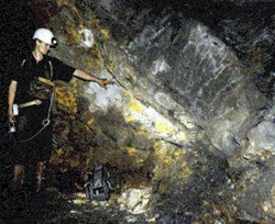 В Африке на руднике погибли 18 золотоискателей  