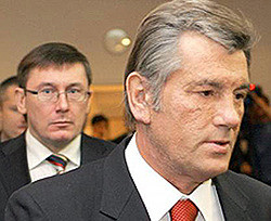 Луценко демонстративно покинул совещание у Ющенко  