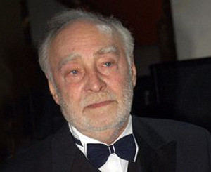 Внук Тихонова Владимир посвятил своему деду романс 