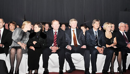 На празднике у Ахметова гуляли Кравчук, Кучма, Ющенко и Януковичи