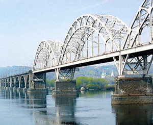 Дарницкий железнодорожный мост в Киеве закроют на ремонт  