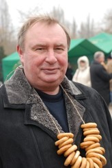 Мэр Симферополя разрешил проводить утренники 