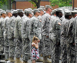 Американских солдат не будут судить за беременность 