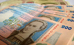 Средняя зарплата в Украине выросла на 5 гривен 