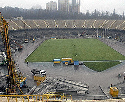 В Польше не успевают построить стадион к Евро-2012 