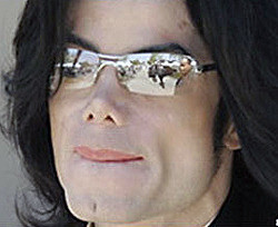 У Майкла Джексона появилась еще одна жена 