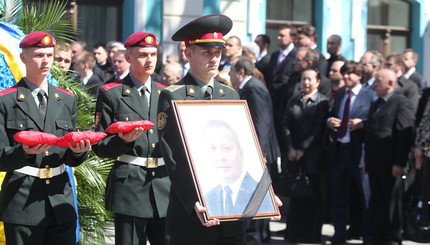 Президент и премьер почтили память Николая Лисина