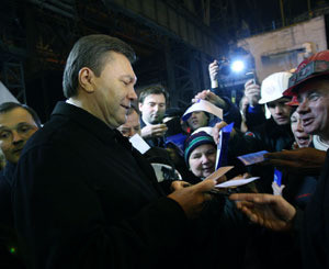 Виктор Янукович уверен, что команда Партии регионов - лучшая в cтране 