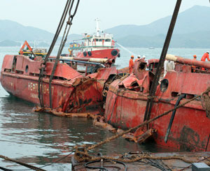 Капитану затонувшего в Гонконге корабля «Нефтегаз-67» грозит 4 года тюрьмы 