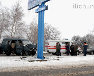 В ДТП на мариупольской трассе пострадали 4 человека 