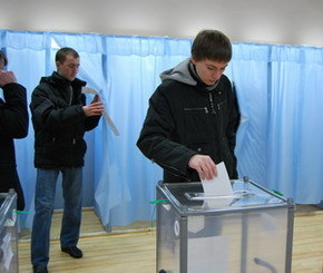 В Харькове активней всех голосуют иногородние студенты 