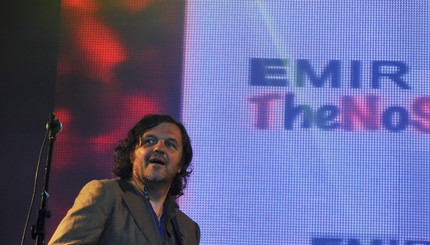 Эмир Кустурица завел толпу на фестивале 
