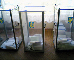 В Киеве один избиратель проголосовал двадцать раз [ПОВТОР] 